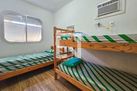 Quarto 1 de apartamento para alugar com 2 quartos, 72m² em Jardim Tres Marias, Guarujá