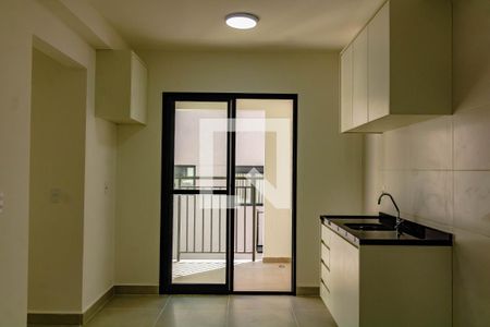 Cozinha  de apartamento para alugar com 2 quartos, 40m² em Vila Parque Jabaquara, São Paulo
