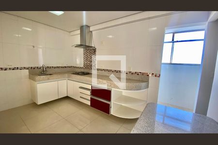 Cozinha de apartamento para alugar com 3 quartos, 80m² em Alto Barroca, Belo Horizonte