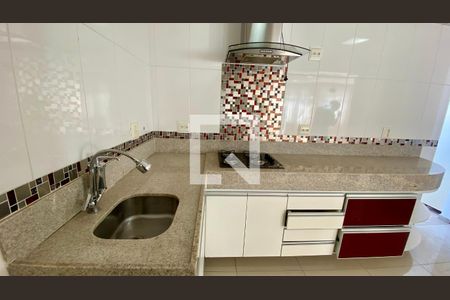 Cozinha de apartamento para alugar com 3 quartos, 83m² em Alto Barroca, Belo Horizonte