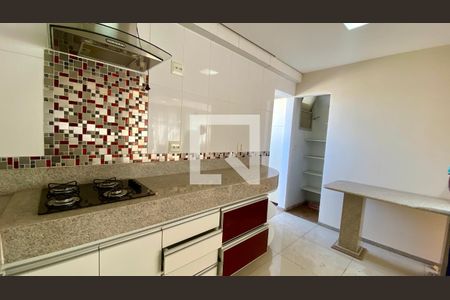 Cozinha de apartamento para alugar com 3 quartos, 83m² em Alto Barroca, Belo Horizonte