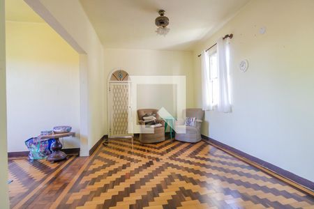 Sala do segundo andar de casa à venda com 4 quartos, 400m² em Vila Conceição, Porto Alegre