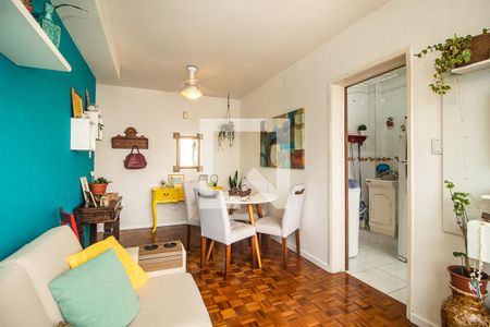 Sala de apartamento à venda com 2 quartos, 56m² em Santana, Porto Alegre