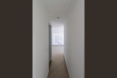 Corredor de apartamento para alugar com 2 quartos, 49m² em Vila Ema, São Paulo