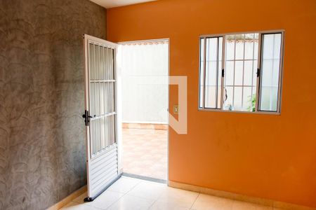 sala de casa para alugar com 2 quartos, 60m² em Helena Maria, Osasco