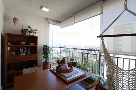 Varanda de apartamento para alugar com 2 quartos, 60m² em Vila Anastácio, São Paulo