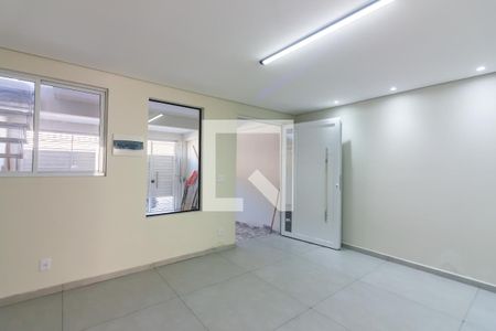 Sala de casa para alugar com 3 quartos, 188m² em Metalúrgicos, Osasco