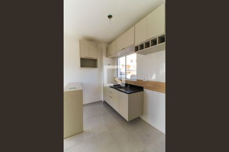 Sala/Cozinha de apartamento para alugar com 2 quartos, 40m² em Vila Canero, São Paulo