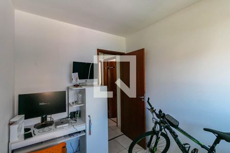 Quarto de apartamento à venda com 4 quartos, 121m² em Carlos Prates, Belo Horizonte