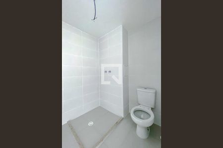 Banheiro de kitnet/studio para alugar com 1 quarto, 19m² em Ipiranga, São Paulo