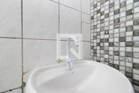 Banheiro - torneira de casa para alugar com 1 quarto, 50m² em Jardim Penha, São Paulo