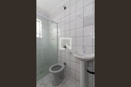 Banheiro de casa para alugar com 1 quarto, 50m² em Jardim Penha, São Paulo