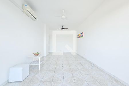Sala de apartamento para alugar com 3 quartos, 120m² em Pitangueiras, Guarujá