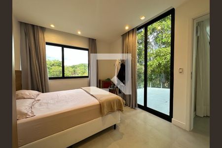 Casa à venda com 4 quartos, 200m² em Camboinhas, Niterói