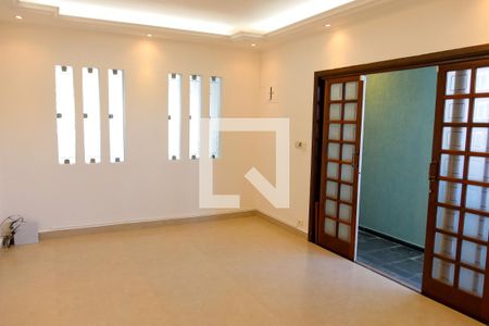 sala de casa à venda com 2 quartos, 218m² em Cipava, Osasco