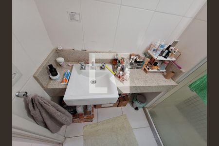 Apartamento à venda com 93m², 2 quartos e 1 vaga Apartamento à venda com 93m², 2 quartos e 1 vagaBanheiro da suíte 1