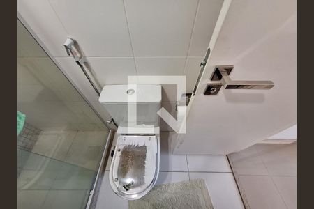 Apartamento à venda com 93m², 2 quartos e 1 vaga Apartamento à venda com 93m², 2 quartos e 1 vagaBanheiro da suíte 1