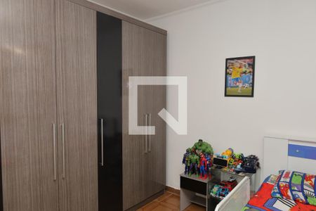 Quarto 2 de casa à venda com 3 quartos, 125m² em Vila Carmosina, São Paulo