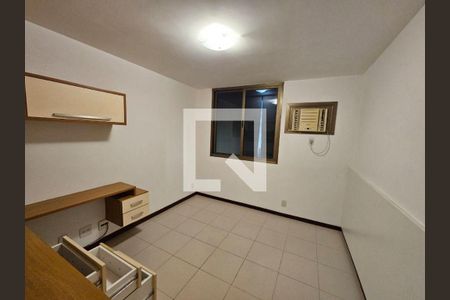 Apartamento à venda com 3 quartos, 115m² em Charitas, Niterói