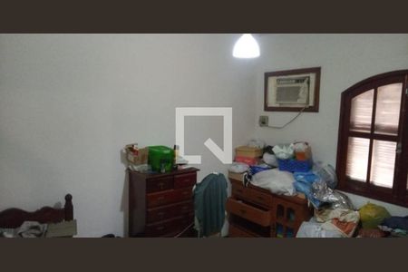 Casa à venda com 3 quartos, 240m² em Engenho do Mato, Niterói