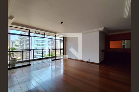 Apartamento à venda com 4 quartos, 185m² em Icaraí, Niterói