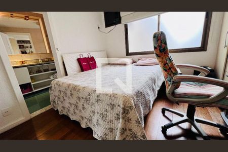 Apartamento à venda com 3 quartos, 143m² em Icaraí, Niterói