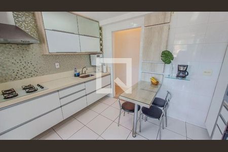 Apartamento à venda com 3 quartos, 120m² em Vital Brasil, Niterói