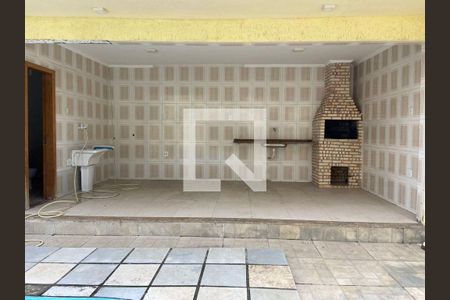 Casa à venda com 4 quartos, 200m² em Itaipu, Niterói
