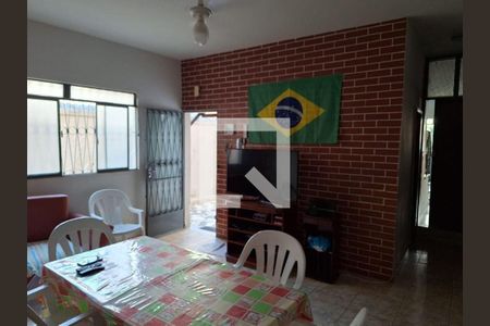 Casa à venda com 4 quartos, 275m² em Pé Pequeno, Niterói