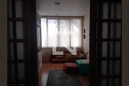 Casa à venda com 4 quartos, 285m² em Charitas, Niterói