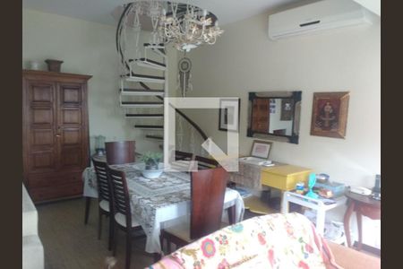 Casa à venda com 4 quartos, 285m² em Charitas, Niterói