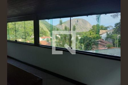 Casa à venda com 5 quartos, 330m² em Itacoatiara, Niterói