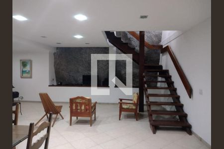 Casa à venda com 5 quartos, 330m² em Itacoatiara, Niterói