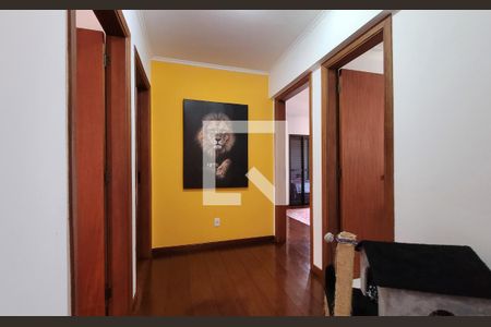 Corredor de apartamento à venda com 3 quartos, 133m² em Parque das Nações, Santo André