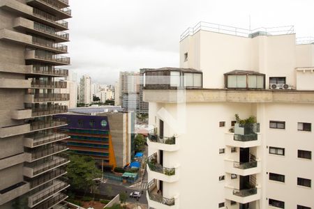 Vista de apartamento à venda com 2 quartos, 73m² em Indianópolis, São Paulo