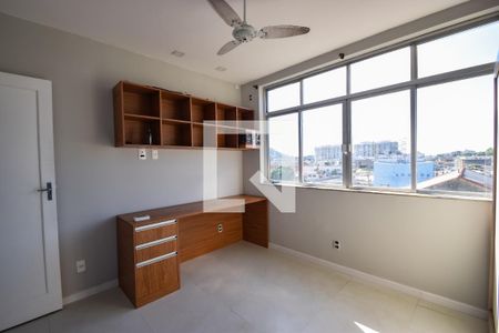 Quarto 2 de apartamento para alugar com 2 quartos, 70m² em Cascadura, Rio de Janeiro