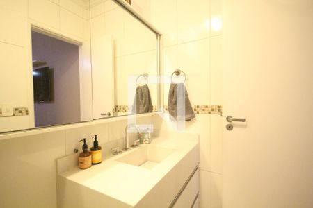 Banheiro da Suite 1 de casa à venda com 3 quartos, 110m² em Vila Monumento, São Paulo