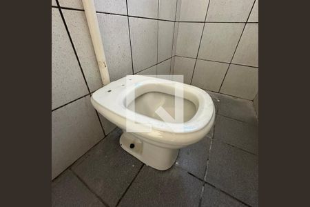 Banheiro de casa para alugar com 1 quarto, 50m² em Rio Pequeno, São Paulo