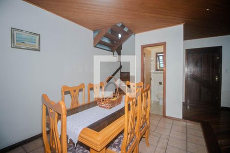 Sala de casa à venda com 3 quartos, 260m² em Parque Santa Fé, Porto Alegre