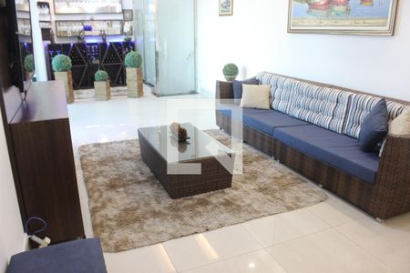 Sala 2 de apartamento para alugar com 3 quartos, 590m² em Itararé, São Vicente