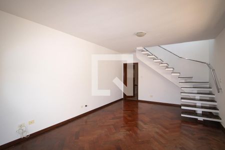 Sala de casa para alugar com 4 quartos, 120m² em Vila Paiva, São Paulo