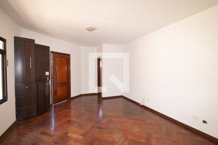 Sala de casa para alugar com 4 quartos, 120m² em Vila Paiva, São Paulo