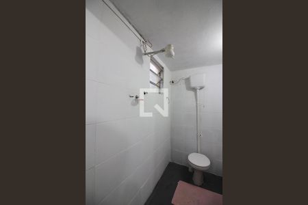 Banheiro Social de casa para alugar com 1 quarto, 45m² em Vila Caminho do Mar, São Bernardo do Campo