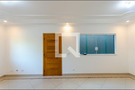 Casa à venda com 193m², 3 quartos e 3 vagasSala