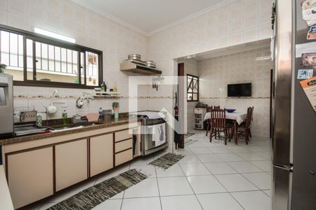 Cozinha de casa à venda com 3 quartos, 270m² em Vila Hamburguesa, São Paulo