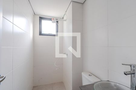 Banheiro de kitnet/studio para alugar com 1 quarto, 43m² em Vila Joao Pessoa, Porto Alegre