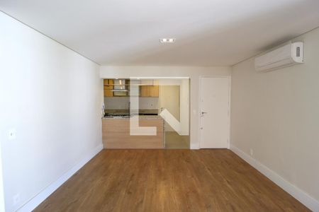 Sala de apartamento para alugar com 3 quartos, 100m² em Indianópolis, São Paulo