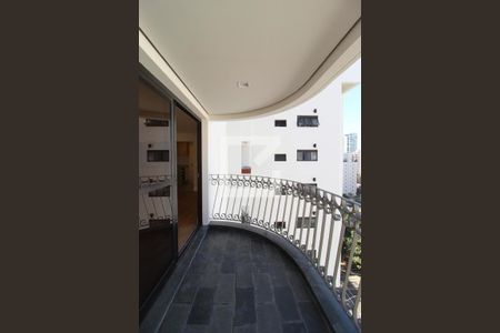Varanda Sala de apartamento para alugar com 3 quartos, 100m² em Indianópolis, São Paulo