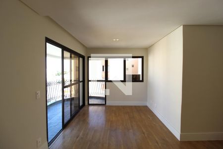 Sala de apartamento para alugar com 3 quartos, 100m² em Indianópolis, São Paulo