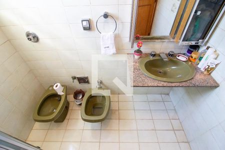 Casa à venda com 430m², 4 quartos e 4 vagas Casa à venda com 430m², 4 quartos e 4 vagasBanheiro da Suíte 3